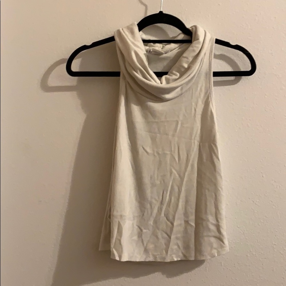Turtle neck tank top